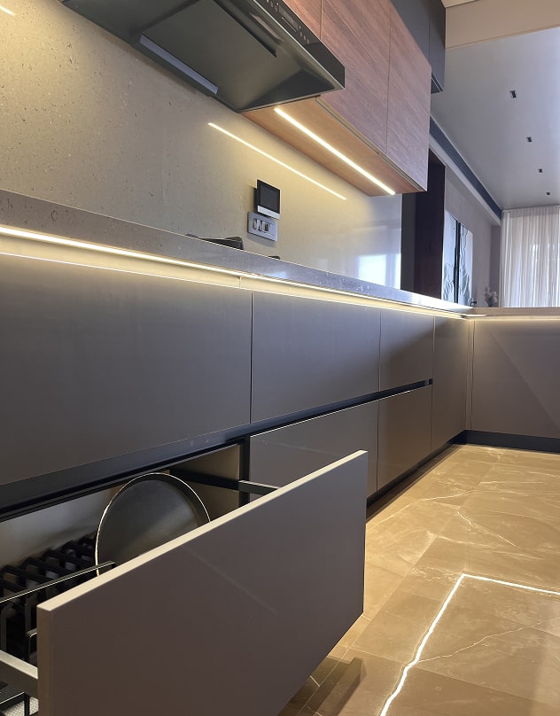 KITCHEN DRAWERS